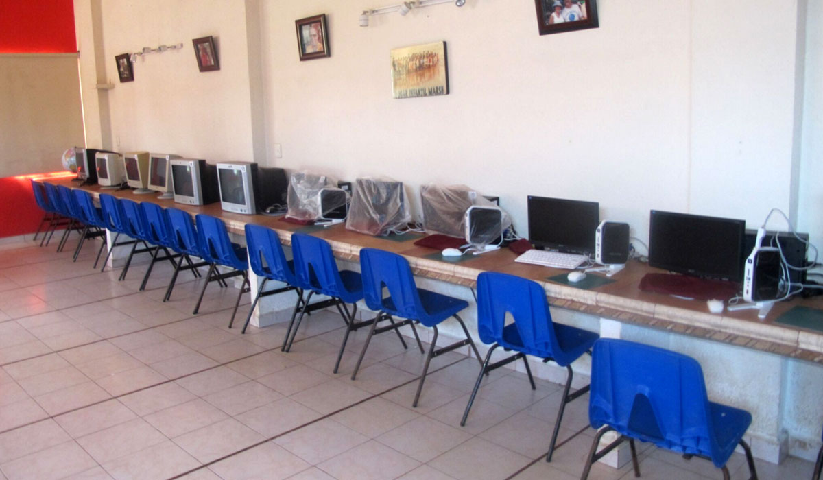 2011 - Installing New Computers - Marsh Children's Home Event